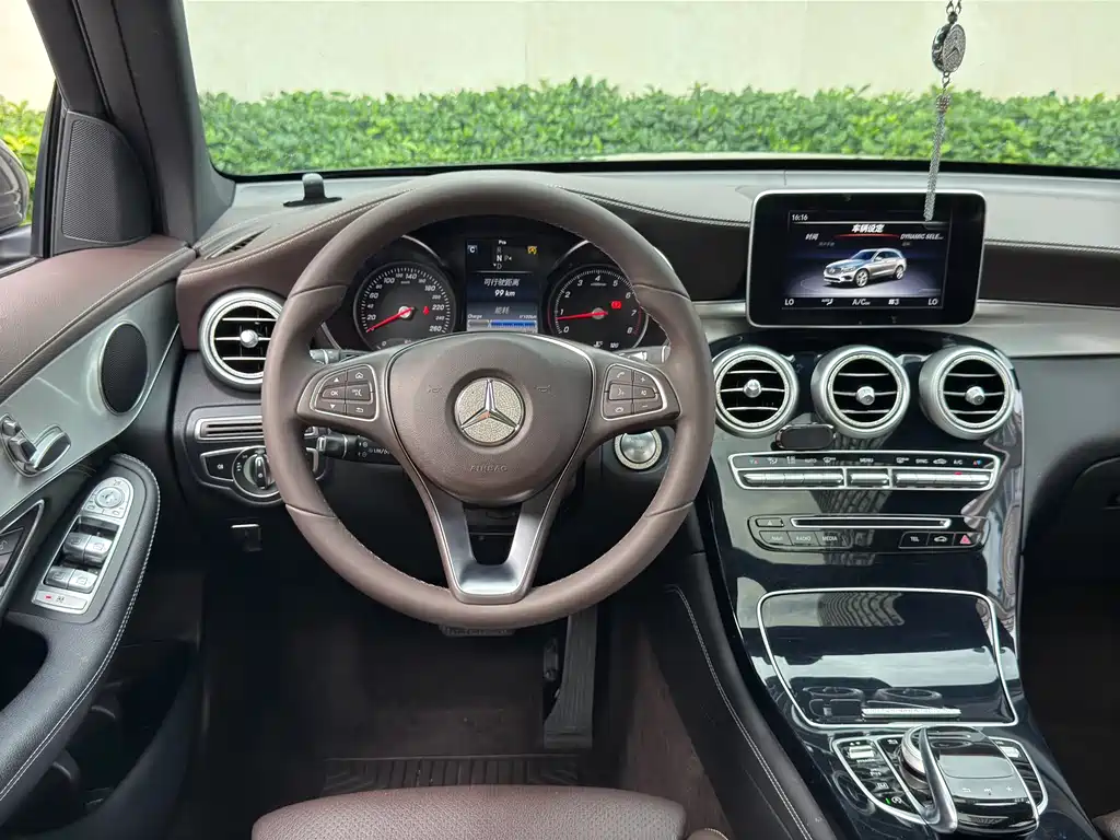 Mercedes-Benz GLC 2018 facelift GLC 200 4MATIC купить на сайте DeffCars