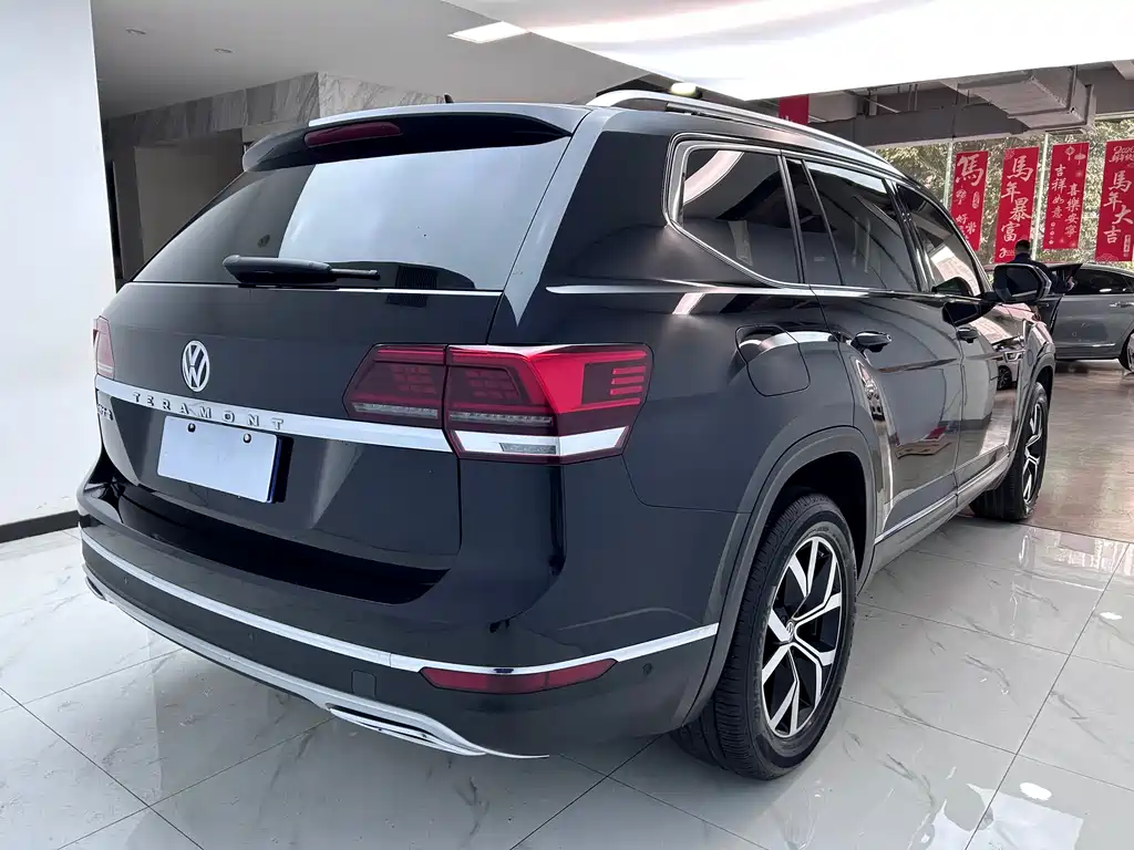 Touron 2020 380TSI four-wheel drive luxury version National VI купить на сайте DeffCars
