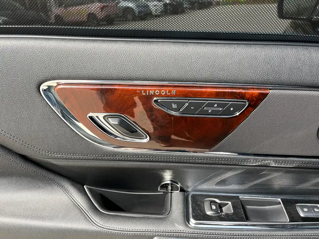 Lincoln Continental 2019 2.0T Two-wheel drive Premium Edition National VI купить на сайте DeffCars