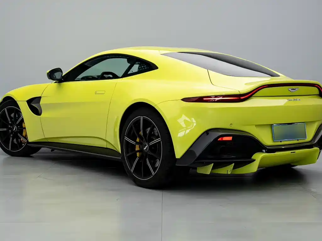 V8 Vantage 2018 4.0T Coupe купить на сайте DeffCars
