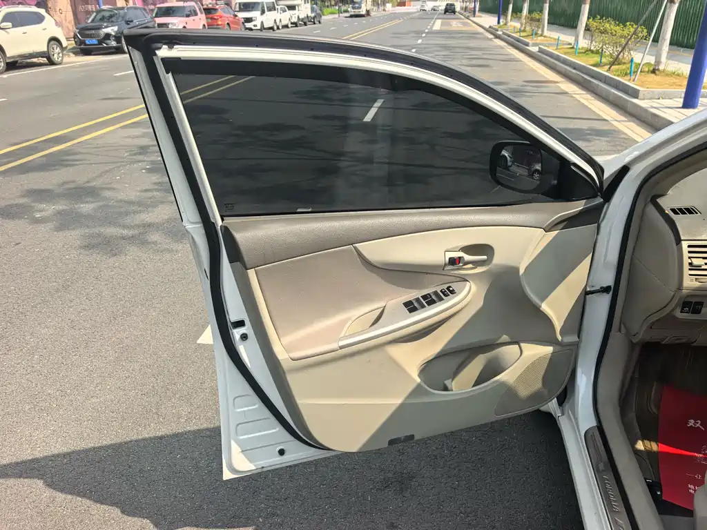 Corolla 2008 1.8L automatic GL-i sunroof special edition купить на сайте DeffCars