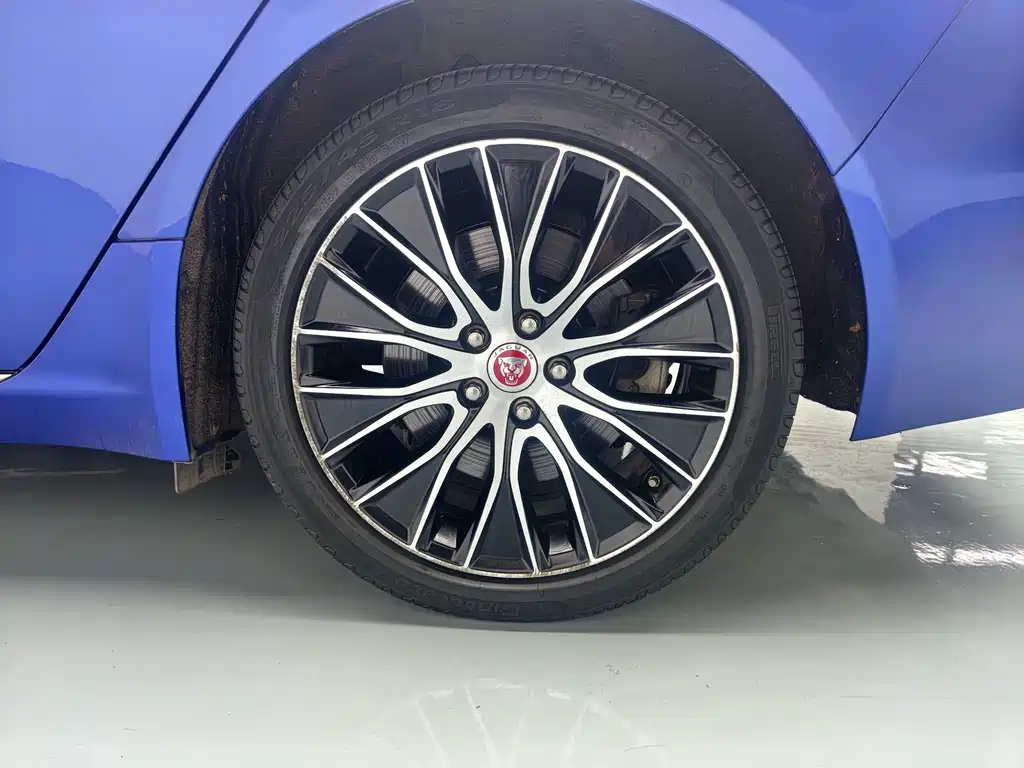 Jaguar XEL 2020 2.0T 200PS R-DYNAMIC S Advanced Sports Edition купить на сайте DeffCars