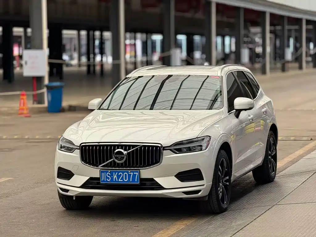 Volvo XC60 2019 T5 4WD Zhiyuan Edition National VI купить на сайте DeffCars