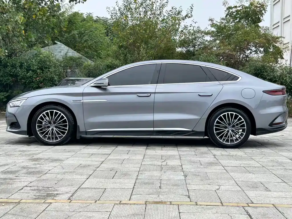 Han 2023 DM-i Champion Edition 121KM Honor Type купить на сайте DeffCars