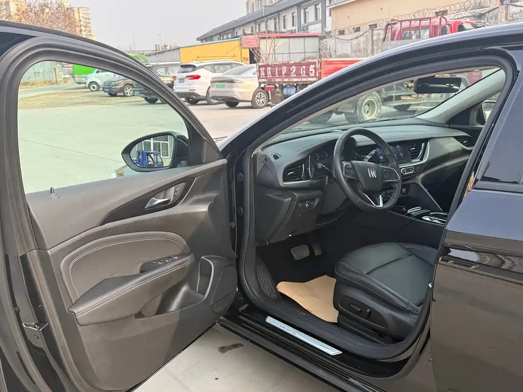 Regal 2024 25T Super Edition купить на сайте DeffCars