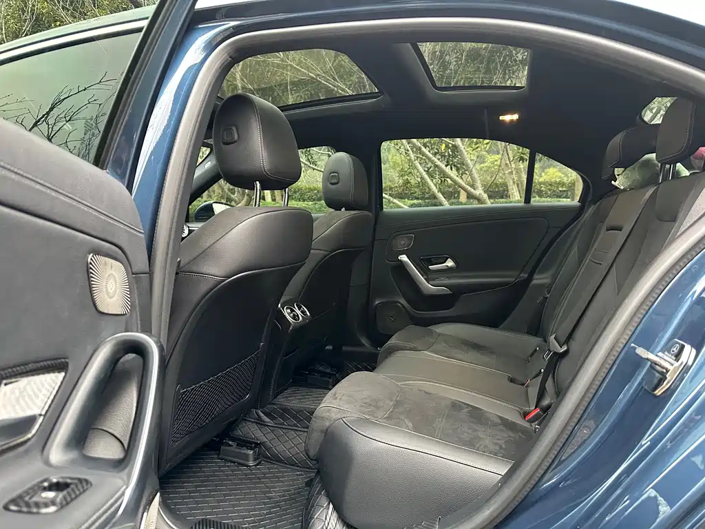 Mercedes-Benz A-Class 2019 A 200 L Sports Sedan купить на сайте DeffCars