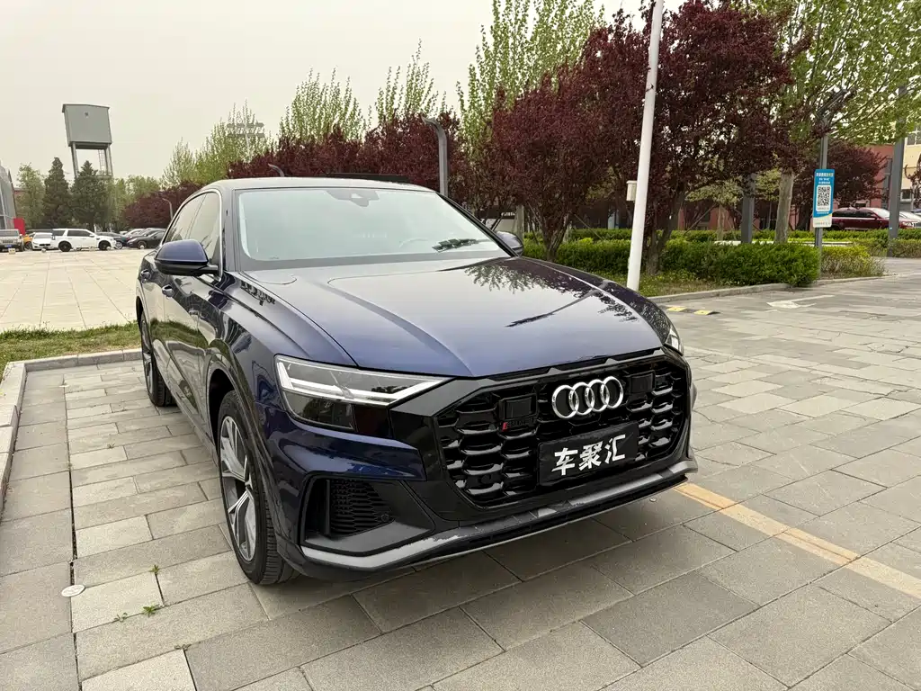 Audi Q8 2019 55 TFSI exclusive dynamic model купить на сайте DeffCars