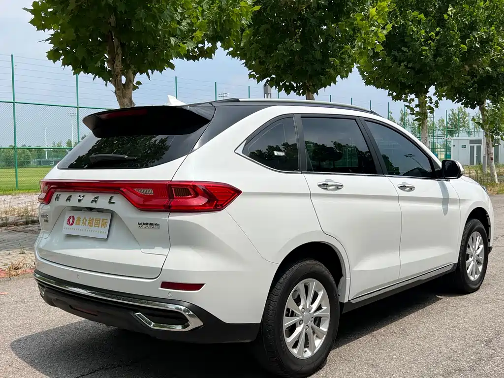 Haval M6 2021 Plus 1.5T Manual Deluxe Smart Coupler купить на сайте DeffCars