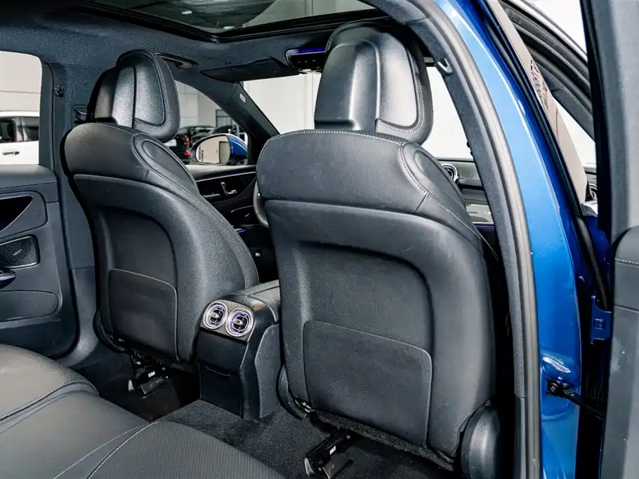 Mercedes-Benz C-Class 2023 facelift C 260 L sports version купить на сайте DeffCars