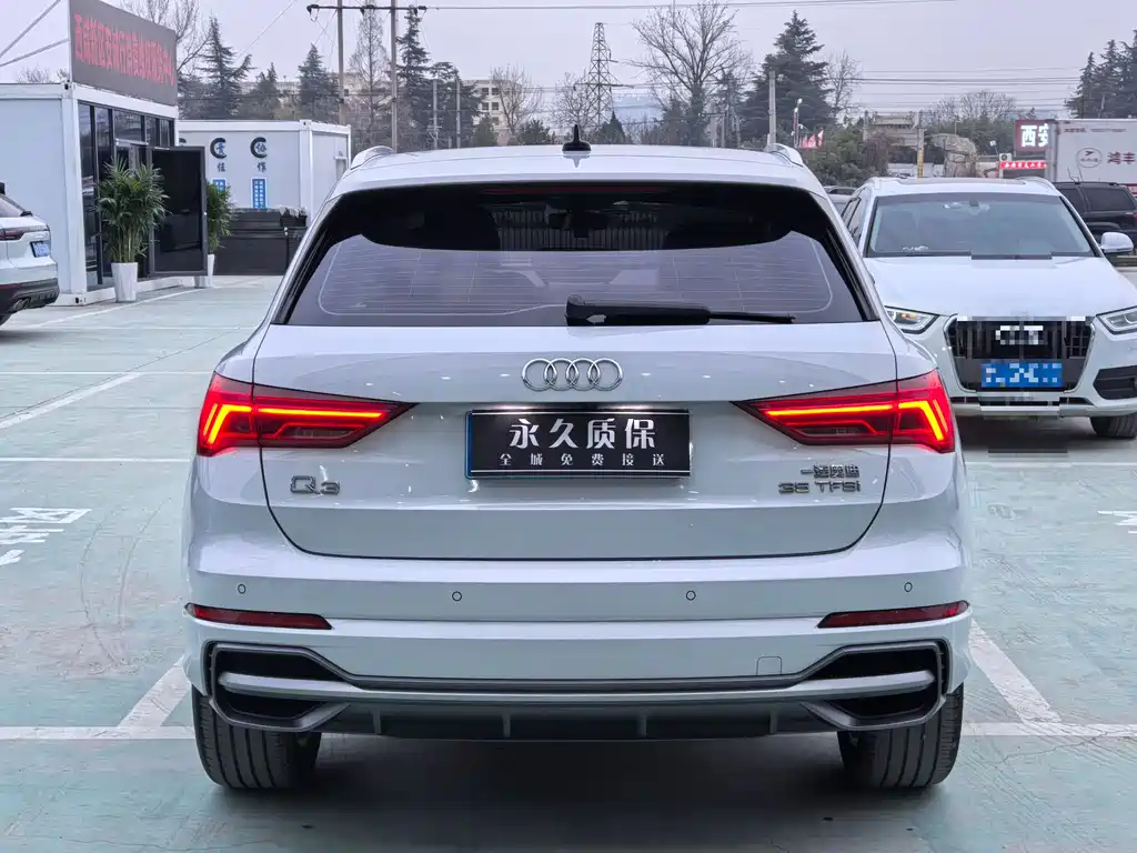 Audi Q3 2021 35 TFSI Fashionable and Dynamic купить на сайте DeffCars