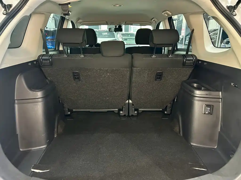 Outlander 2021 facelift 2.0L 2WD smooth version 5 seats купить на сайте DeffCars