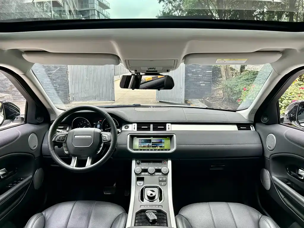 Range Rover Evoque 2018 240PS SE DYNAMIC Smart Edition купить на сайте DeffCars