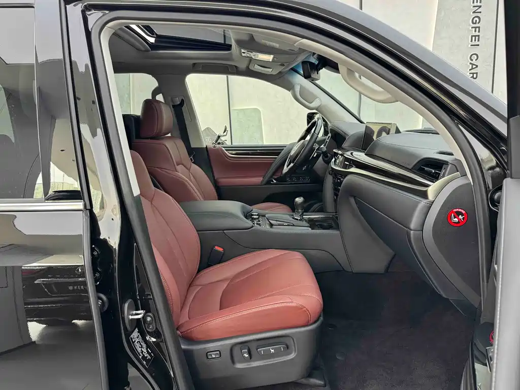 Lexus LX 2019 570 Premium Luxury Edition купить на сайте DeffCars