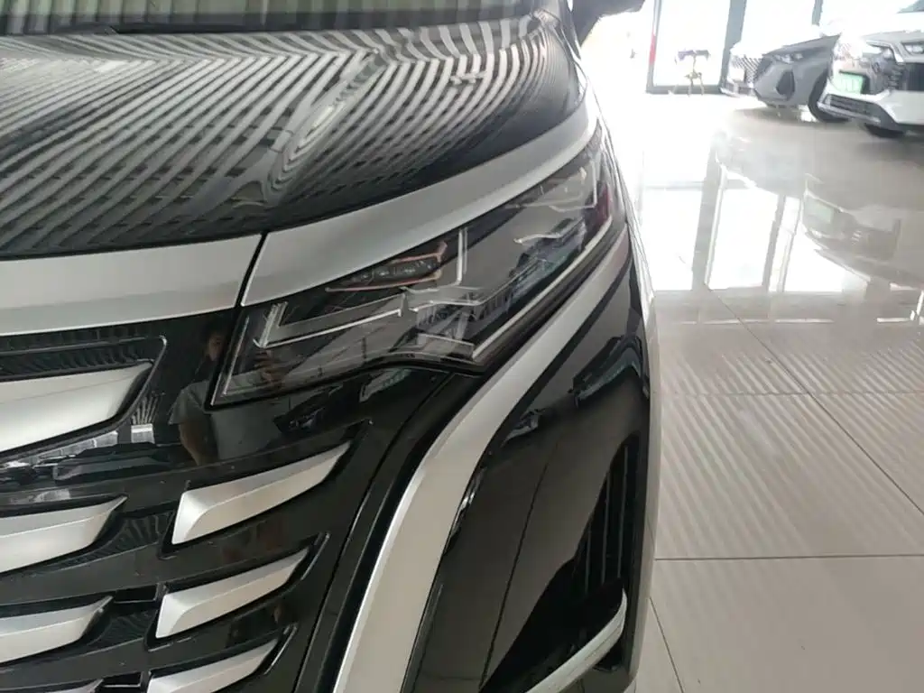 Denza D9 2022 DM-i 970 four-wheel drive premium model купить на сайте DeffCars