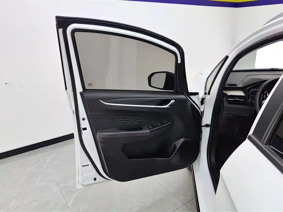 Vision X3 2021 PRO 1.5L CVT premium model купить на сайте DeffCars