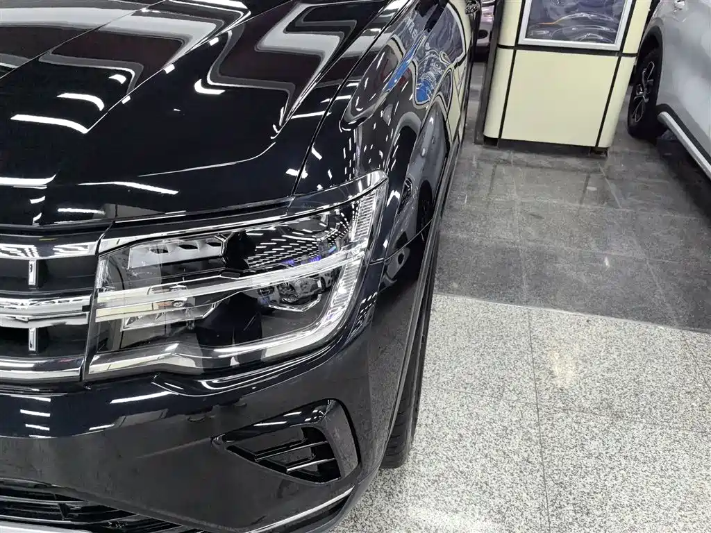 Touron 2023 facelift 380TSI four-wheel drive luxury version купить на сайте DeffCars
