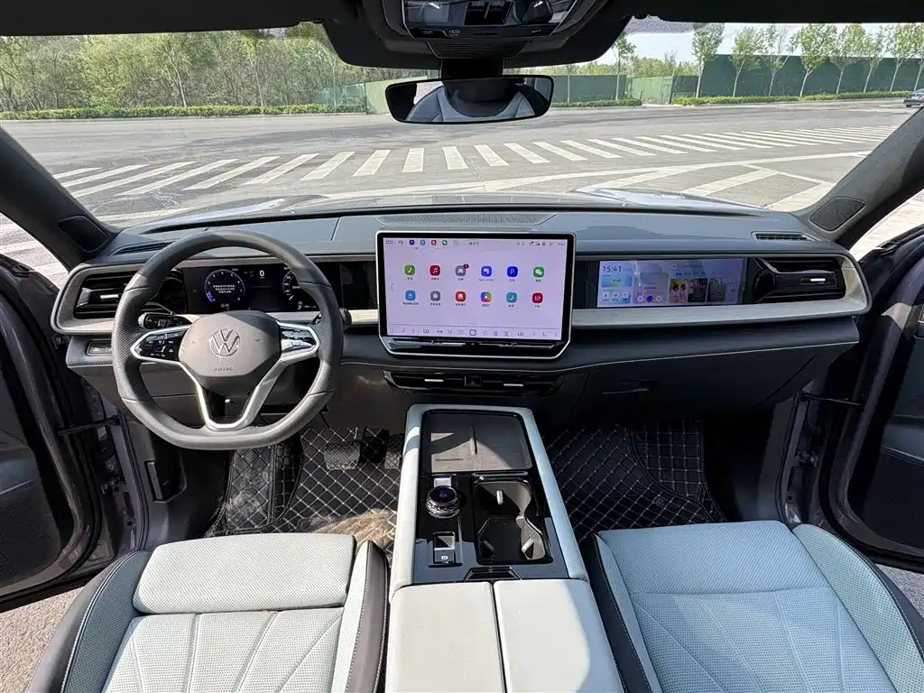 Touron 2025 Touron Pro 450TSI four-wheel drive vertical version купить на сайте DeffCars