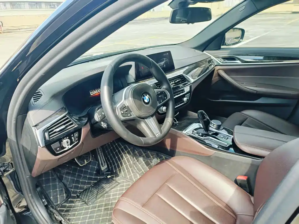 BMW 5 Series 2019 facelift 525Li M Sports Package купить на сайте DeffCars