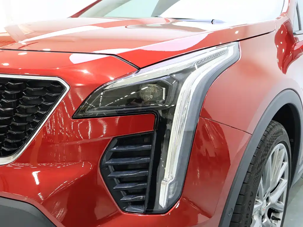 Cadillac XT4 2022 28T four-wheel drive platinum model купить на сайте DeffCars