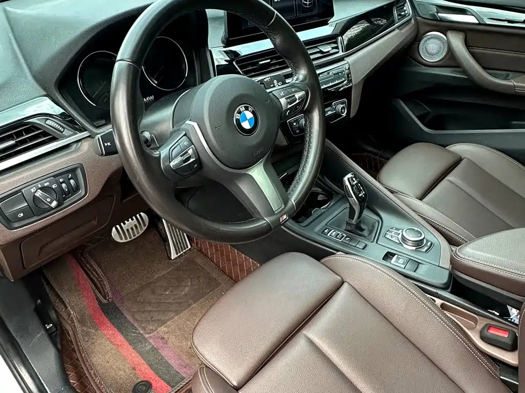 BMW X1 2020 sDrive25Li Leading Model купить на сайте DeffCars