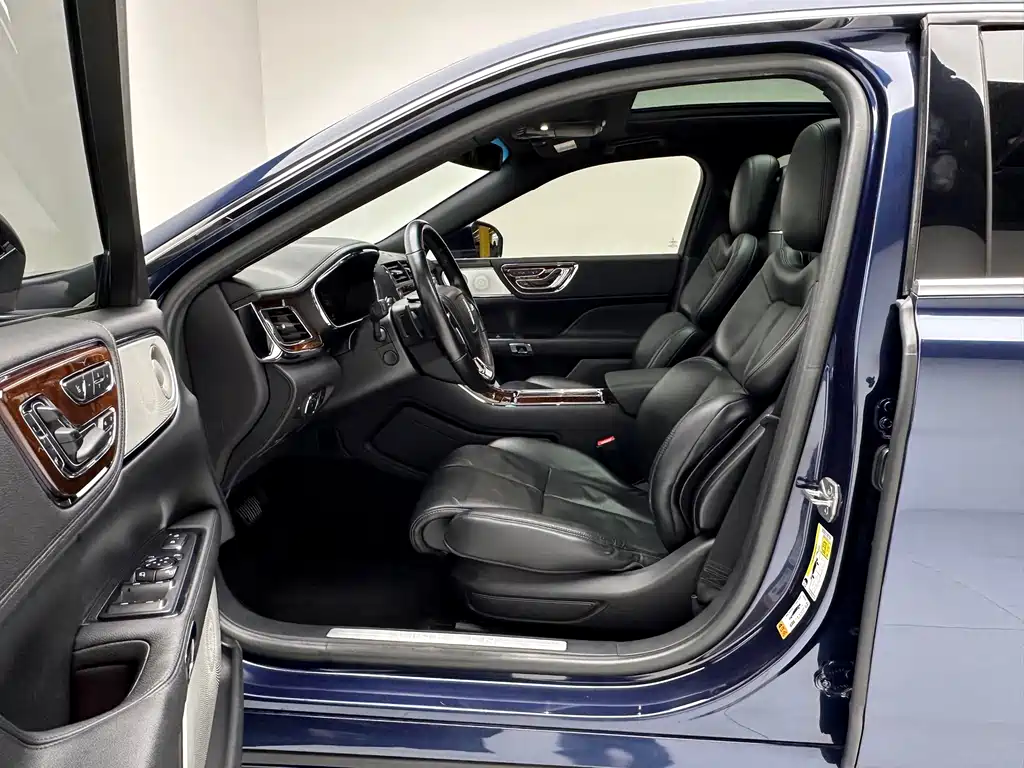 Lincoln Continental 2017 3.0T Four-wheel Drive Premium Edition купить на сайте DeffCars