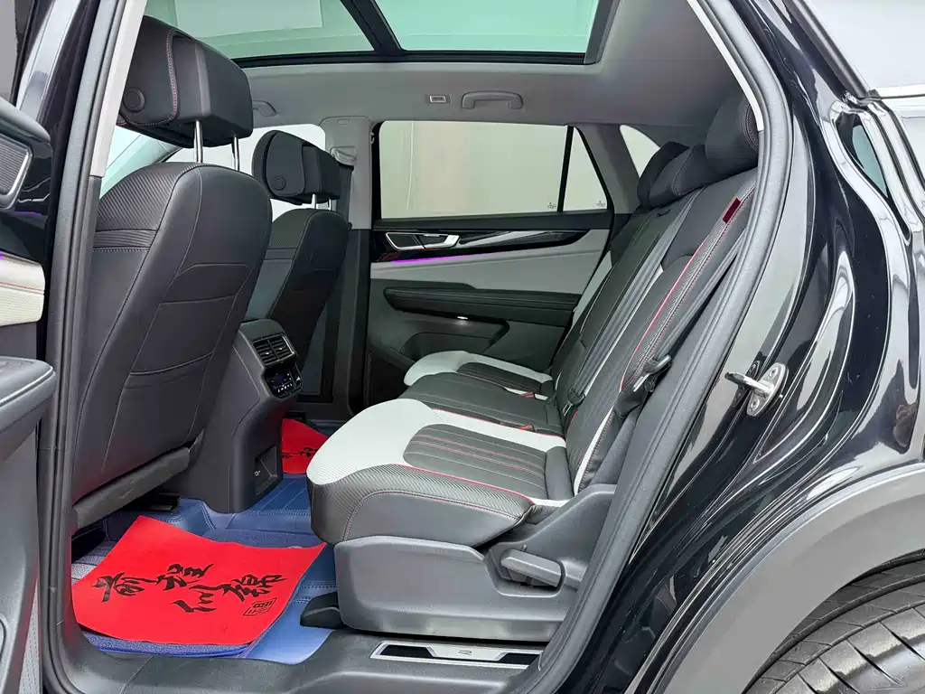 Touron 2024 Touron X 380TSI four-wheel drive luxury version купить на сайте DeffCars