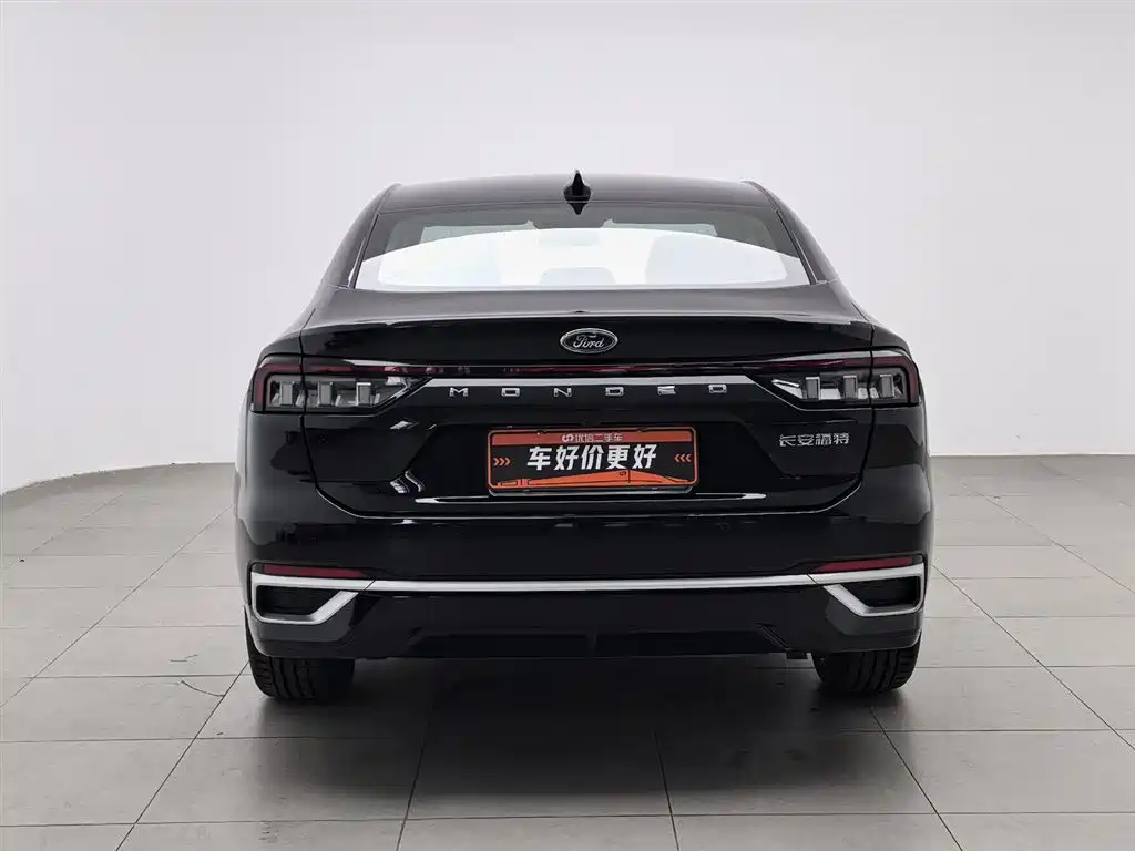 Mondeo 2025 2.0T EcoBoost Luxury купить на сайте DeffCars