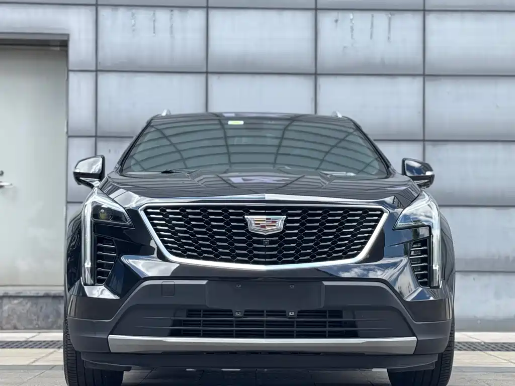Cadillac XT4 2018 28T two-wheel drive leading model купить на сайте DeffCars
