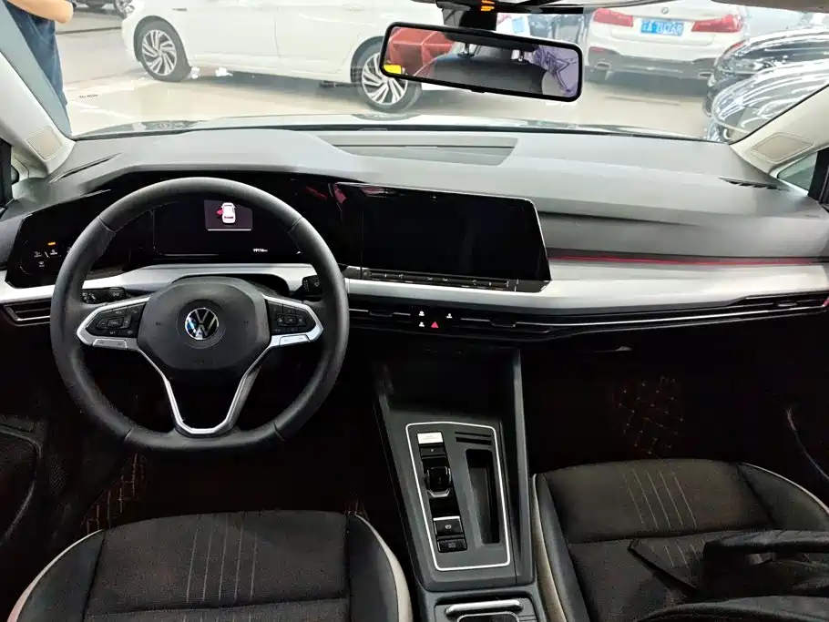 Golf 2024 280TSI DSG Pro 50 Years Legend Edition купить на сайте DeffCars