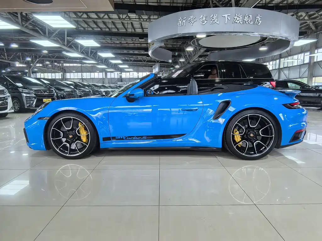Porsche 911 2023 Turbo S Cabriolet 3.7T купить на сайте DeffCars