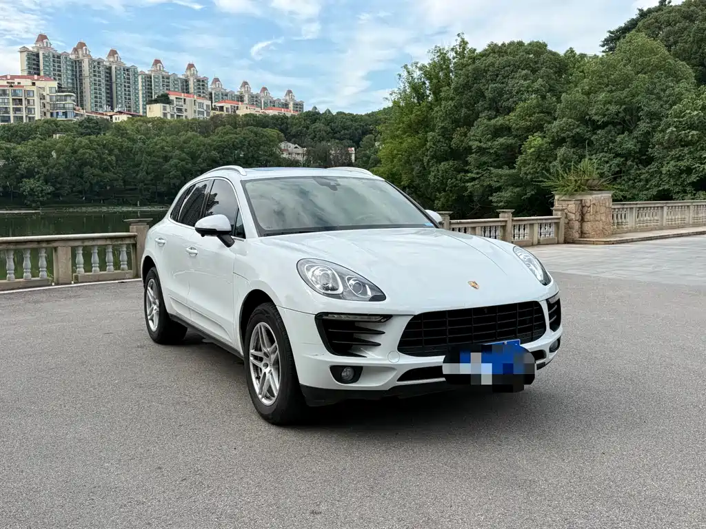 Macan 2017 Macan 2.0T купить на сайте DeffCars