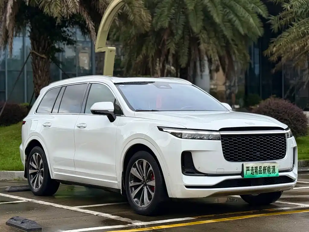Ideal ONE 2021 extended range 6-seater version купить на сайте DeffCars