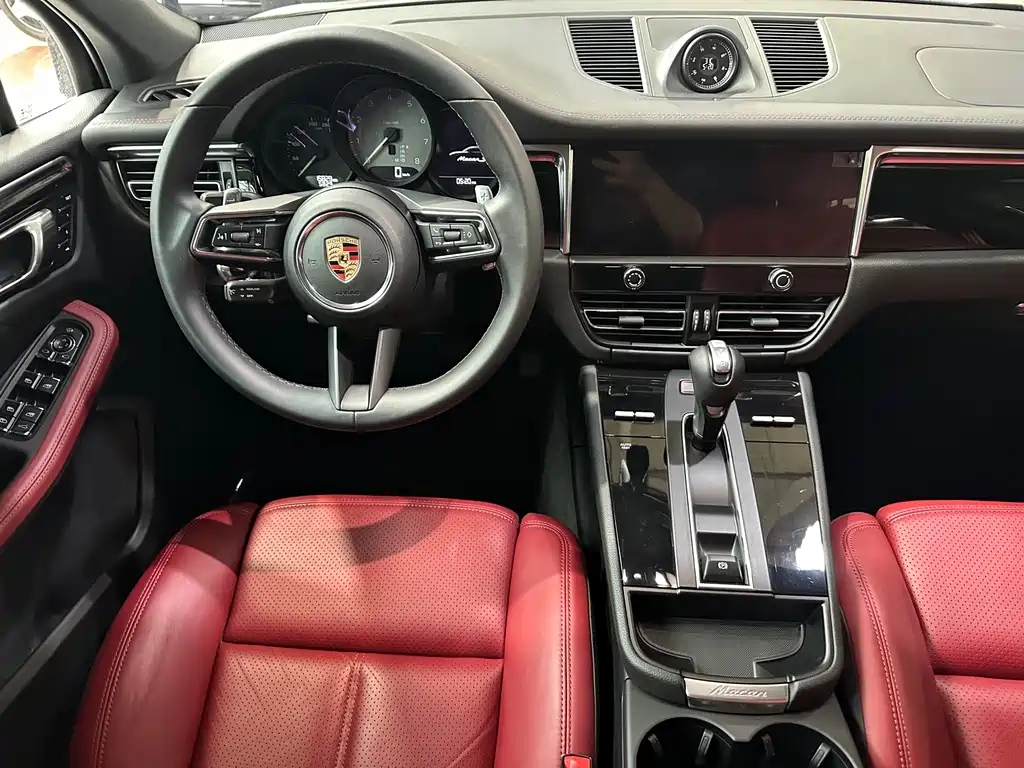 Macan 2024 Macan S 2.9T купить на сайте DeffCars