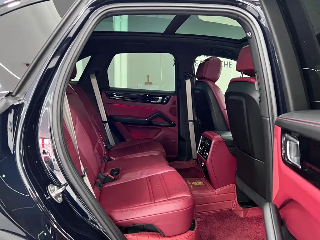 Cayenne 2023 Cayenne 3.0T Platinum Edition купить на сайте DeffCars