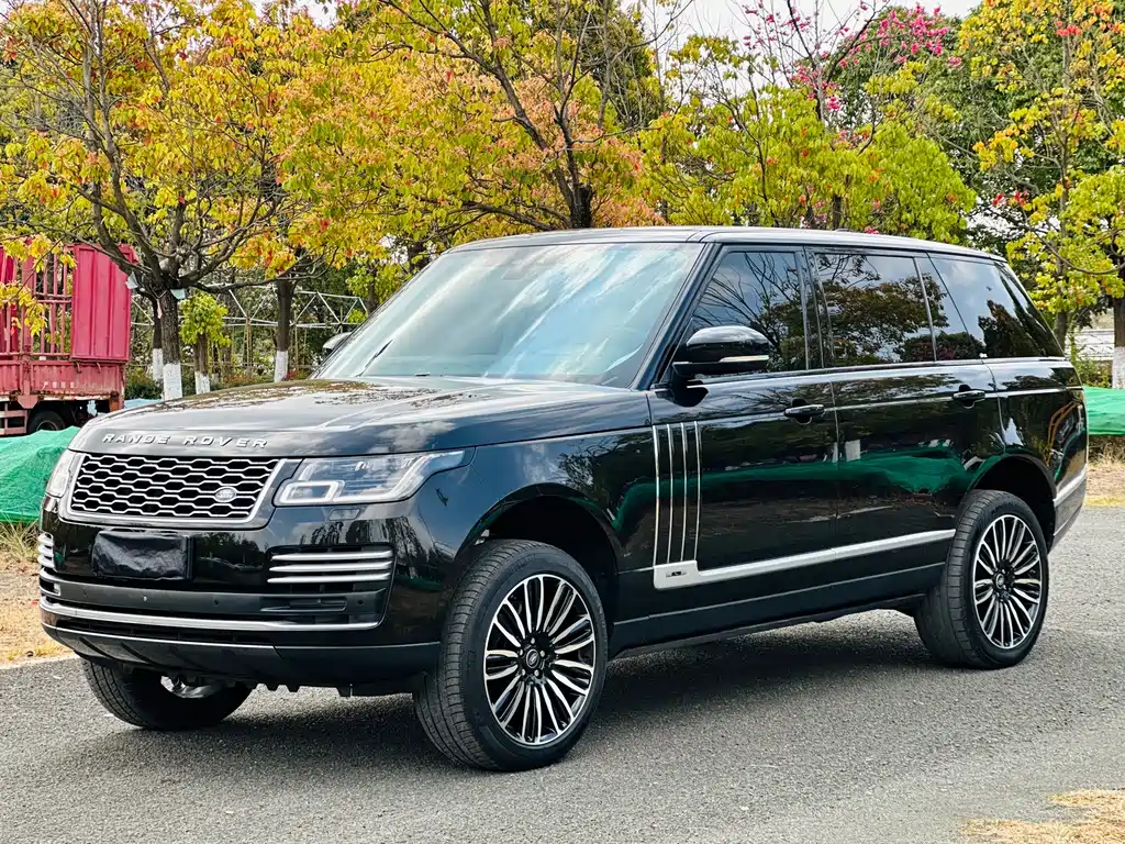 Range Rover 2019 3.0 SC V6 Legendary Extended Edition купить на сайте DeffCars