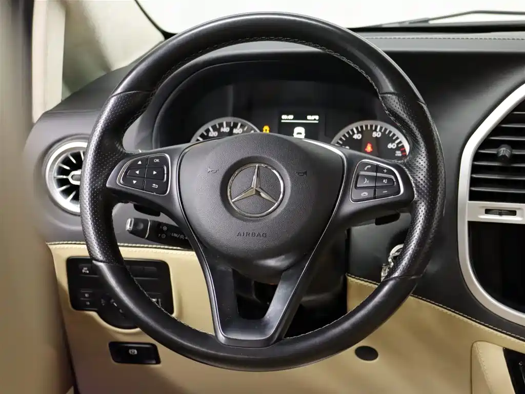 Vito 2018 2.0T Business Edition National VI купить на сайте DeffCars