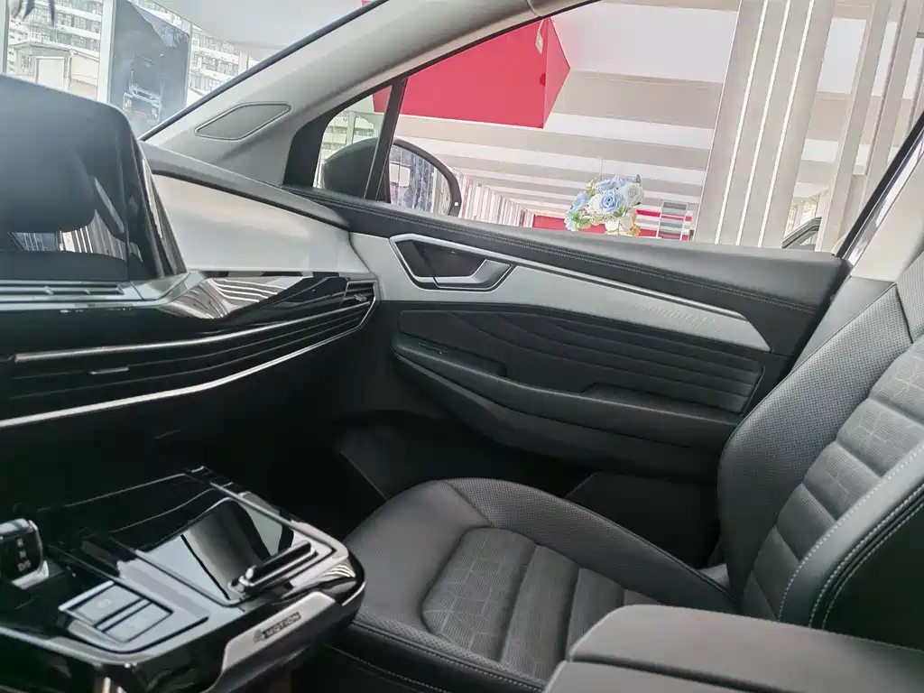 Lanjing 2024 380TSI four-wheel drive luxury Jiajing Edition Pro 6 seats купить на сайте DeffCars