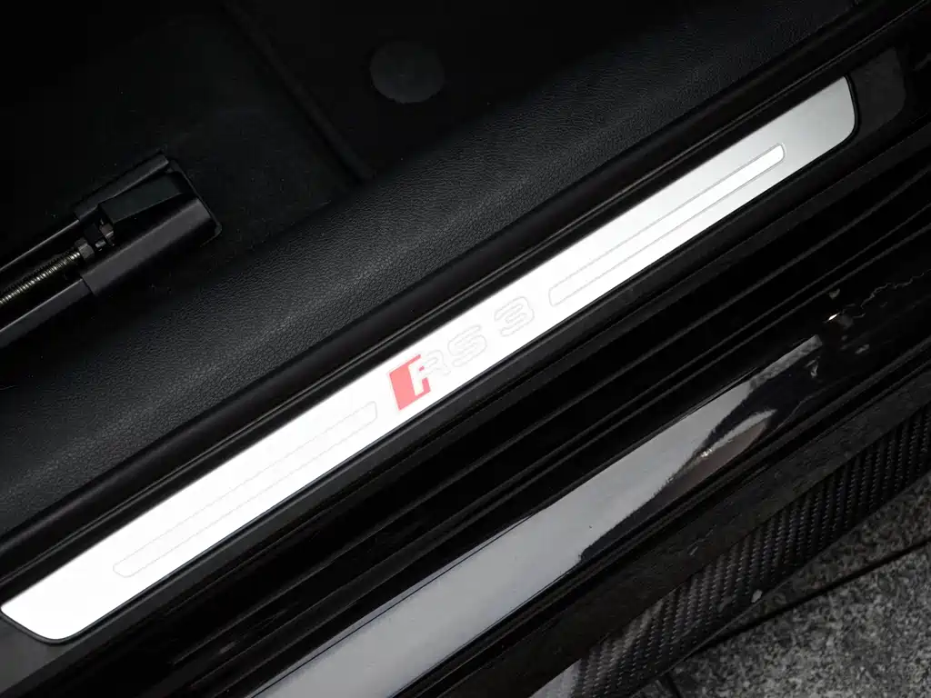 Audi RS 3 2017 RS 3 2.5T Limousine купить на сайте DeffCars