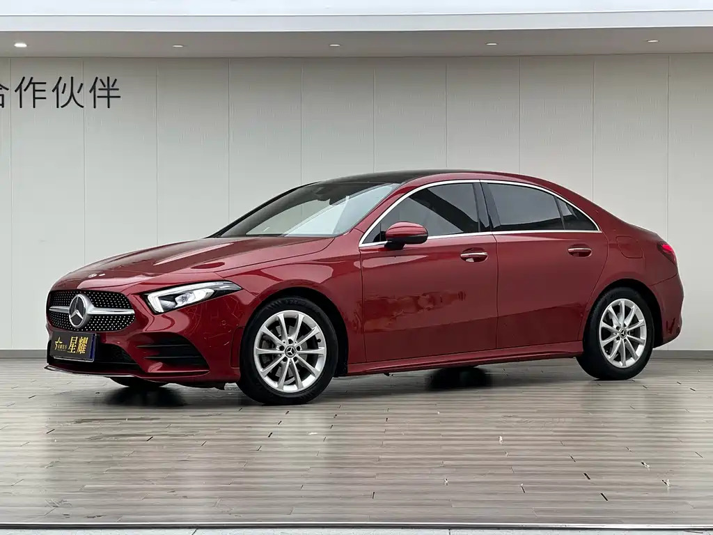 Mercedes-Benz A-Class 2019 A 200 L Sports Sedan купить на сайте DeffCars