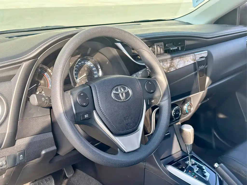 Corolla 2017 facelift 1.2T S-CVT GL-i купить на сайте DeffCars