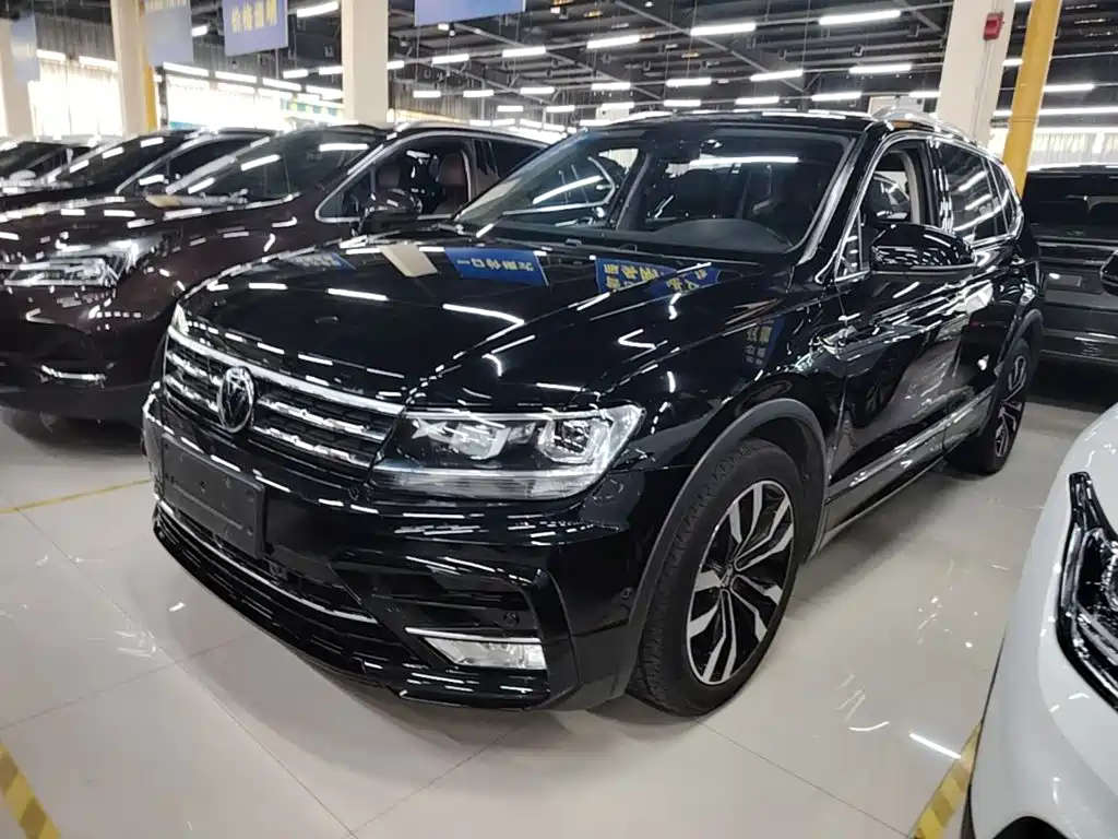 Tiguan L 2021 330TSI automatic two-wheel drive R-Line version купить на сайте DeffCars