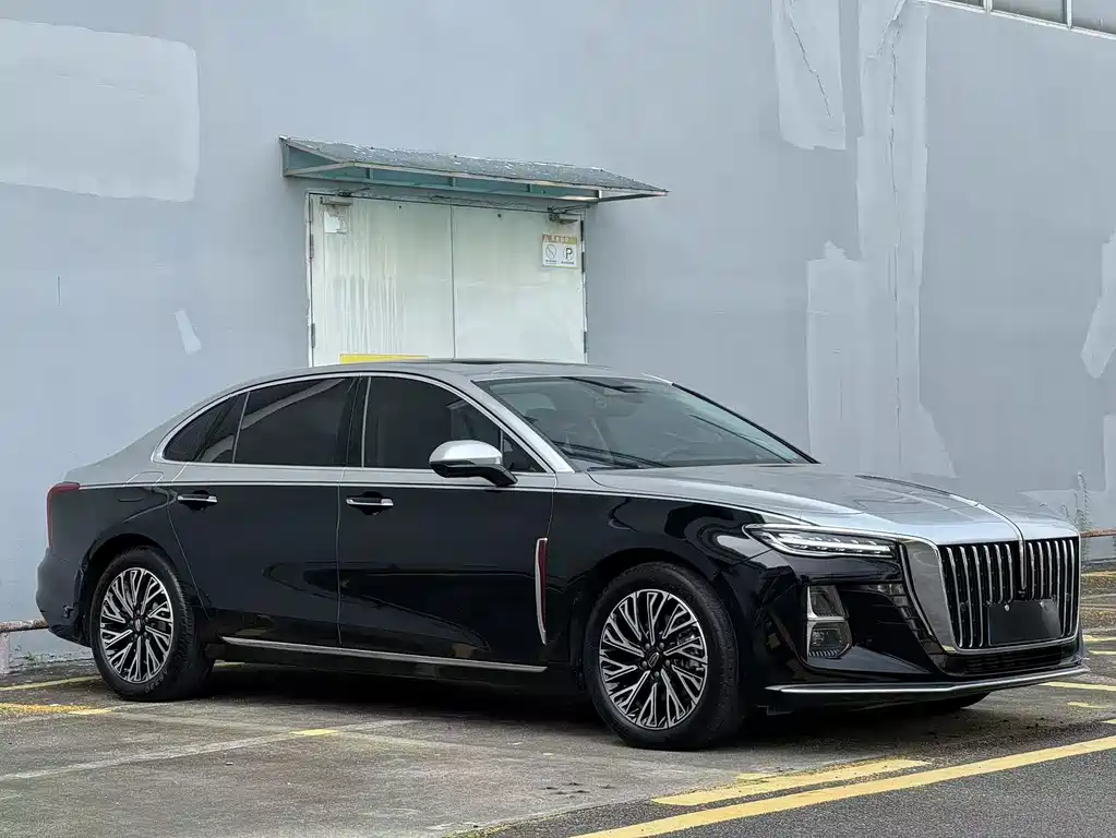 Hongqi H5 2024 2.0T Automatic Zhilianqichang Edition купить на сайте DeffCars