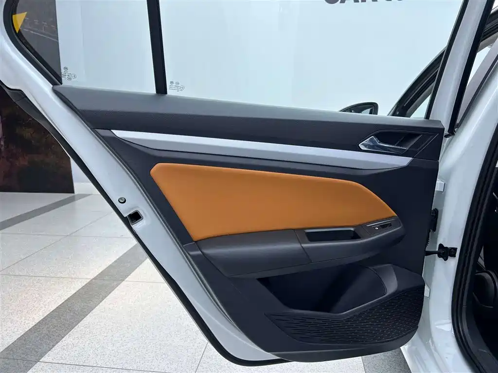 Bora 2025 facelift 200TSI DSG Yuexing Navigation Edition купить на сайте DeffCars
