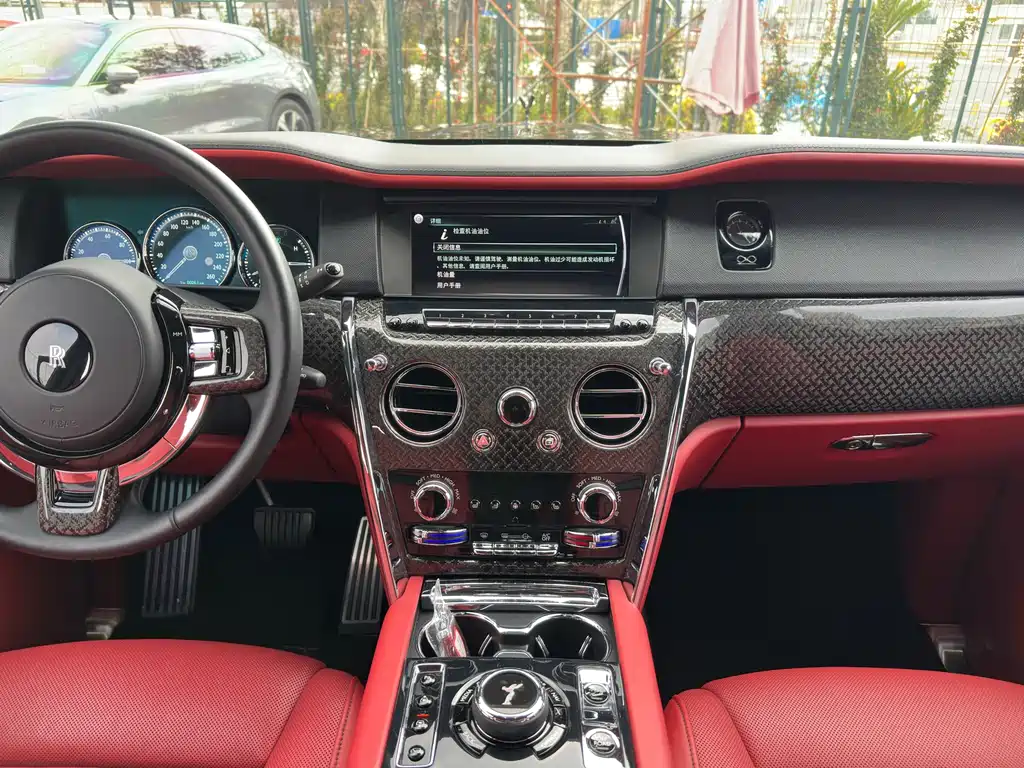 Cullinan 2018 four-seat version купить на сайте DeffCars