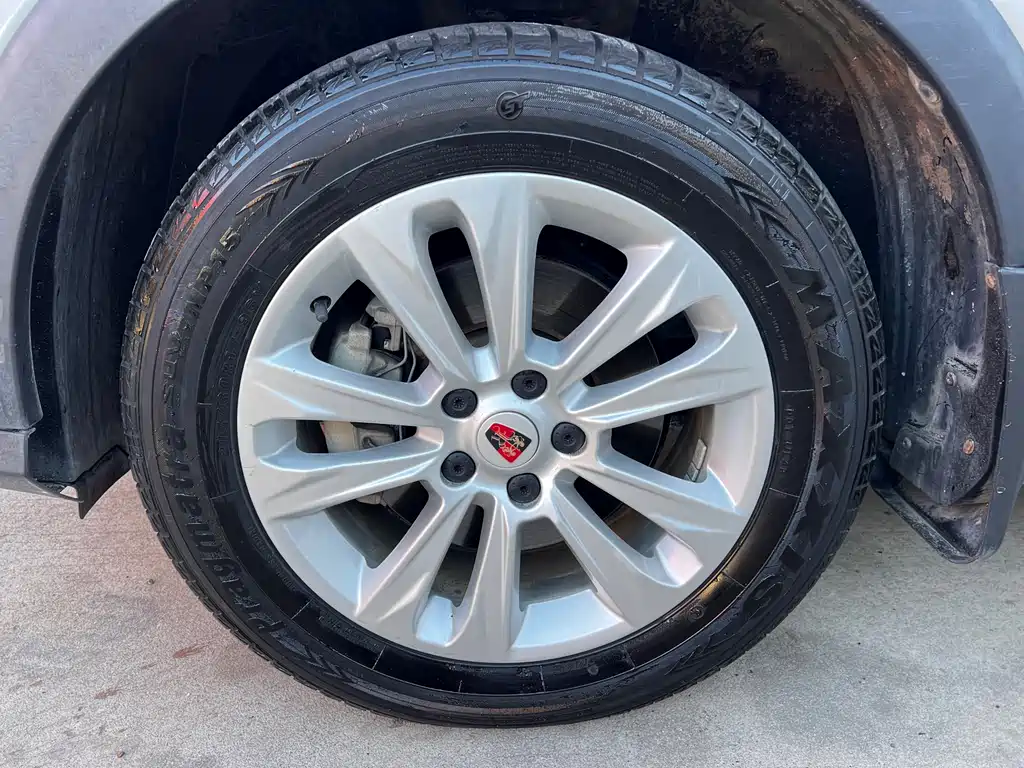 Roewe RX5 2018 20T two-wheel drive automatic flagship version купить на сайте DeffCars