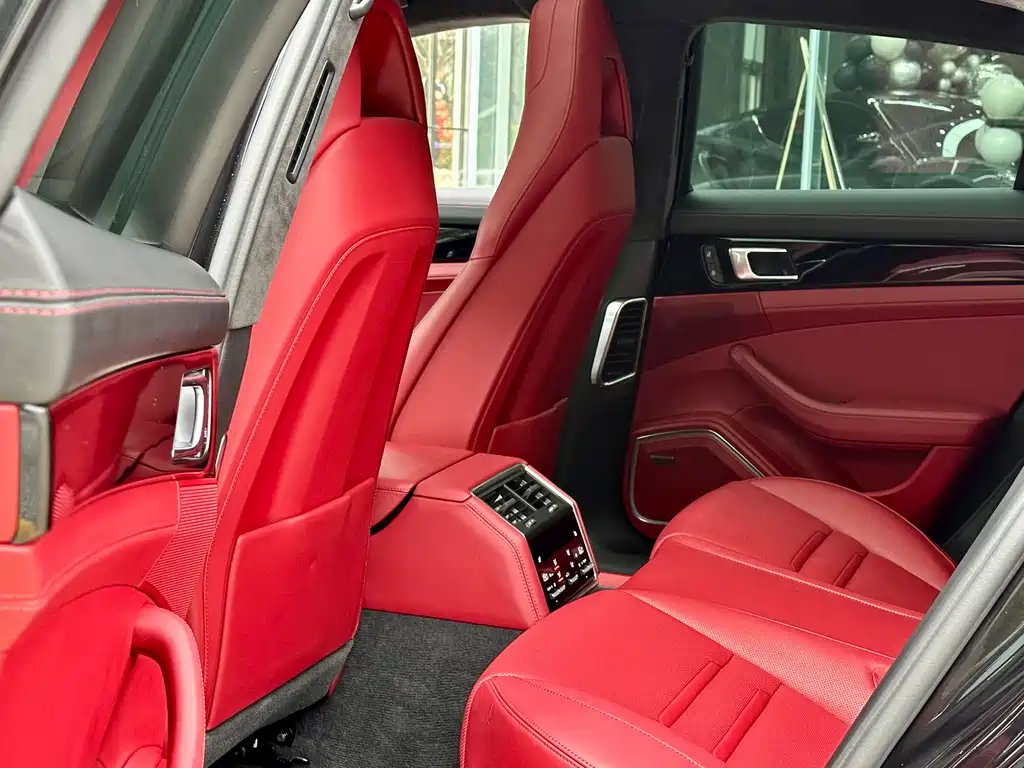 Panamera 2023 Panamera 2.9T Platinum Edition купить на сайте DeffCars