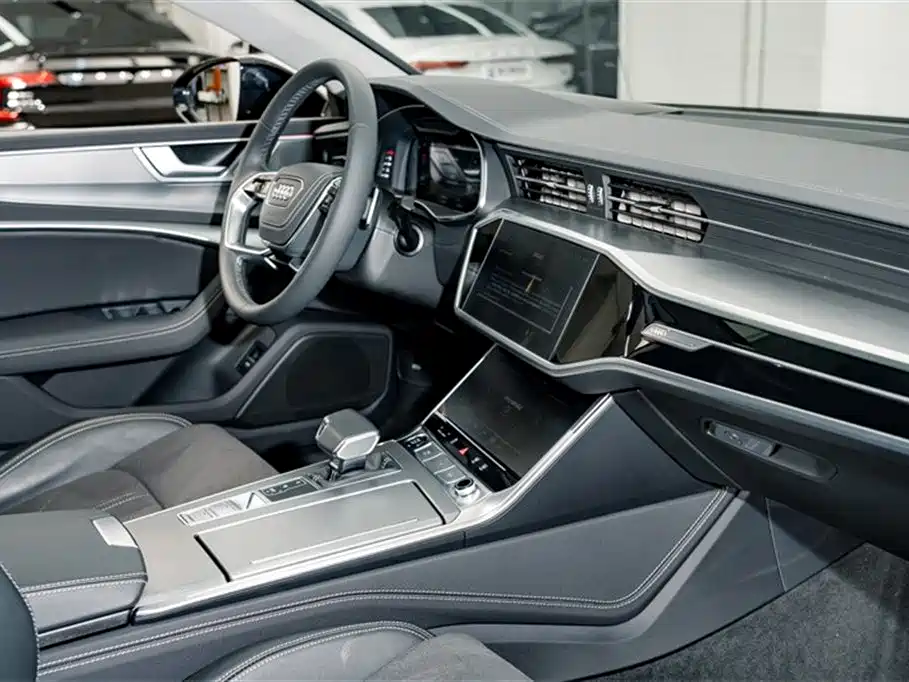 Audi A7L 2024 45 TFSI luxury model купить на сайте DeffCars
