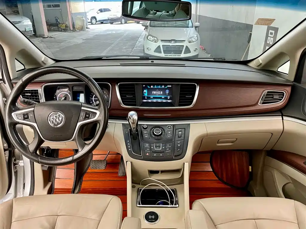 Buick GL8 2017 25S luxury model National V купить на сайте DeffCars