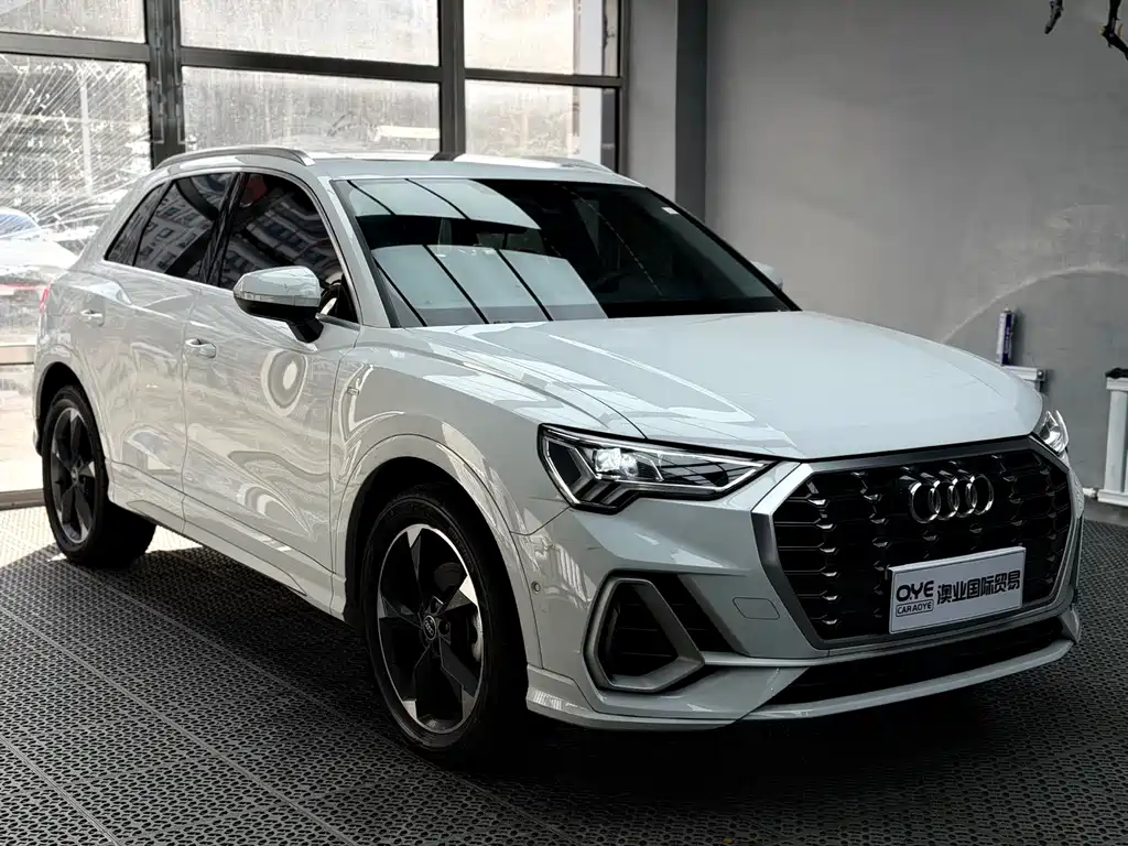 Audi Q3 2022 35 TFSI Fashionable and Dynamic купить на сайте DeffCars