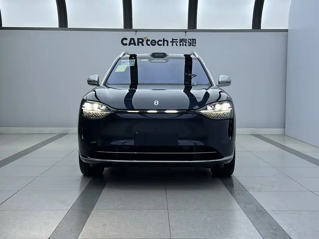 Wenjie M9 2025 extended range Ultra version 52kWh 6-seater version (192-line lidar) купить на сайте DeffCars